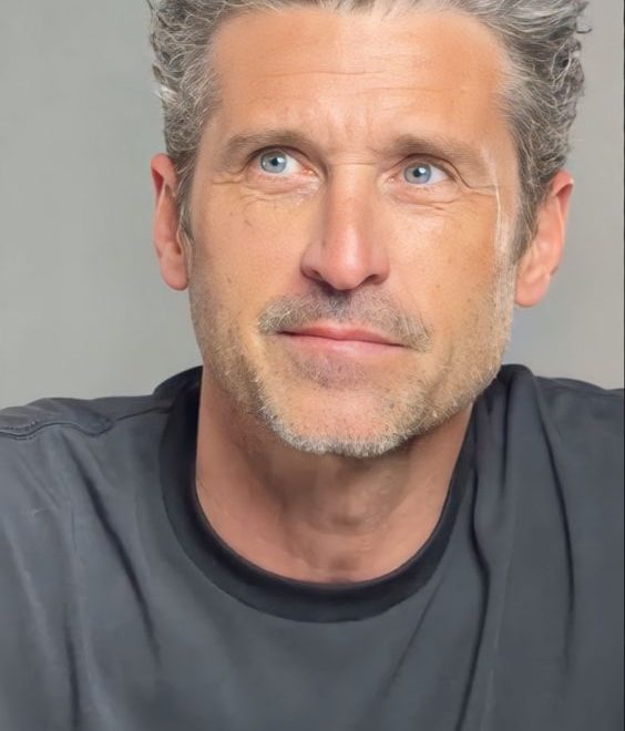 32 Best Hairstyles for Older Men to Look Stylish