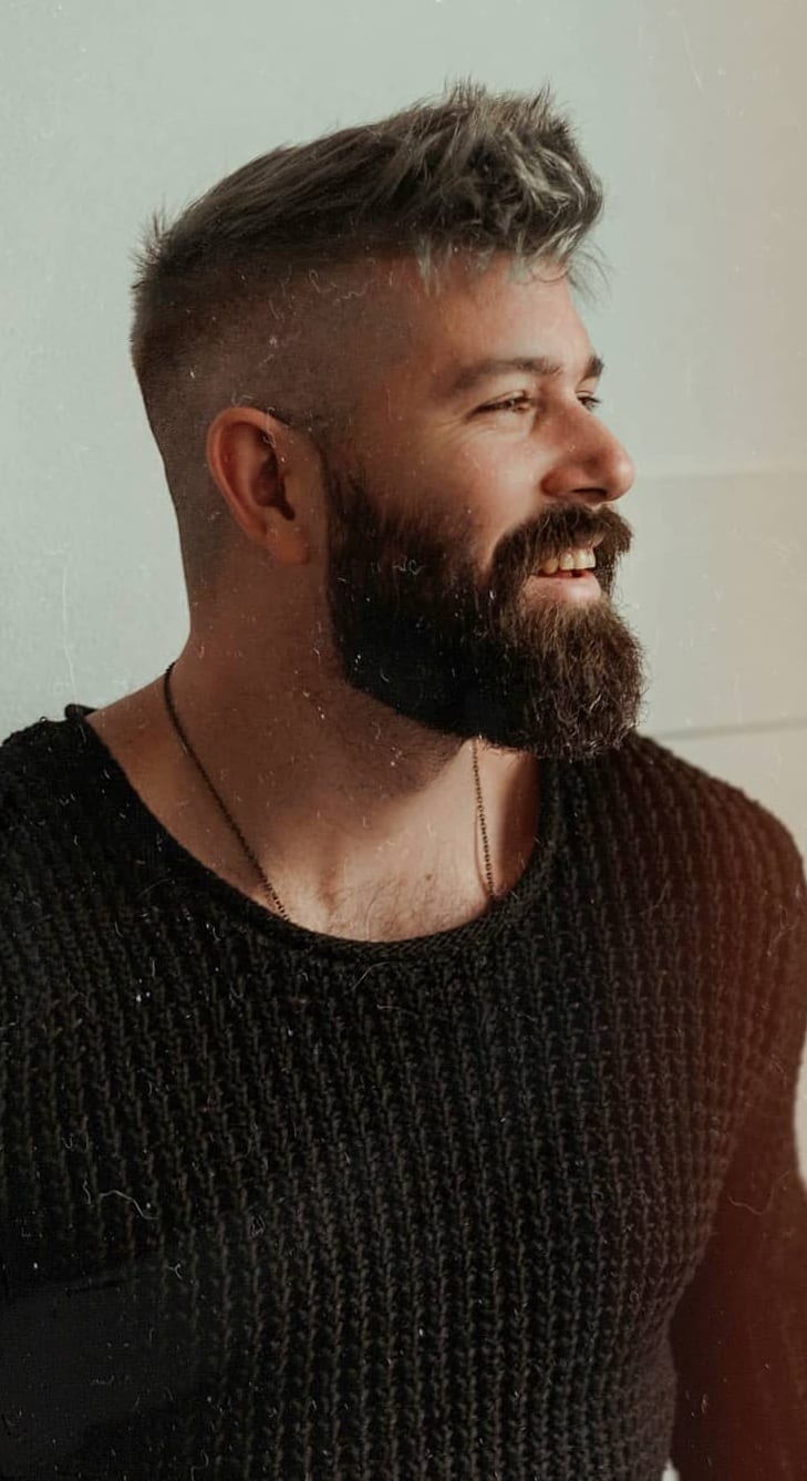 The Summer-Ready Medium Beard: Light and Breathable